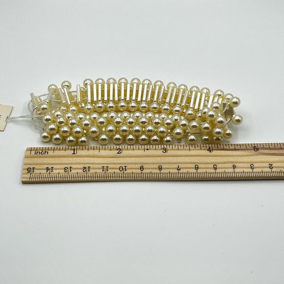 Vintage Accessory Place Beaded Bracelet Ivory Acrylic 2 & 3 Prong Pieces - Picture 6 of 7